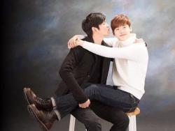 Lee Jong Suk To Reunite With Yoon Kyun Sang On TV Through “Three Meals A Day”