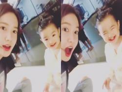 Girls’ Generation’s YoonA Adorably Plays With So Yi Hyun’s Daughter