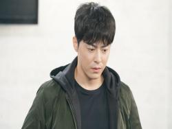 Jo Jung Suk Is A Handsome Detective With A Strong Sense Of Justice In New Drama Stills