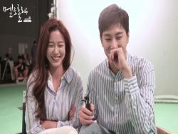 Watch: Kyung Soo Jin And TVXQ’s Yunho Reveal Stories Behind Their Romantic Scenes